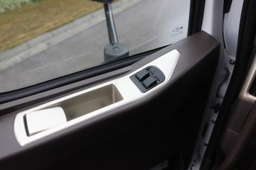 �������� �³���M3 170���� 4X2 ��ˮ������