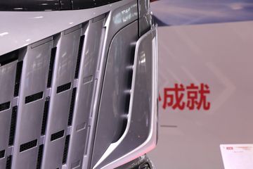  HK 680 6X4 AMTԶǣ