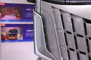  HK 680 6X4 AMTԶǣ