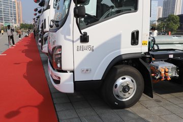 L2 춯 4X2 L2V ɲ 4.2׵ŲդʽῨ ˹14.01kWh