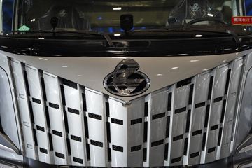  HK LNG 630 6X4 AMTǣ
