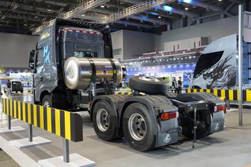  HK LNG 630 6X4 AMTǣ