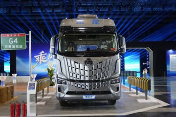  HK LNG 630 6X4 AMTǣ