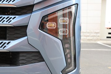ൺ ӥ  13.2L LNG 530 8X4 9.5ײդʽػ
