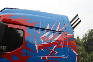 ������������T7L 520���� 6X4 AMT�Զ��� ǣ����