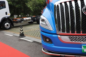 ������������T7L 520���� 6X4 AMT�Զ��� ǣ����