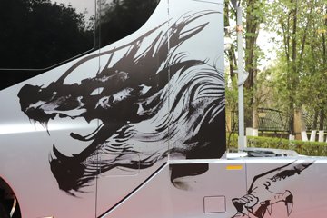 ��������������Ӱ 6X4 ���綯ǣ���� ����ʱ��400kWh