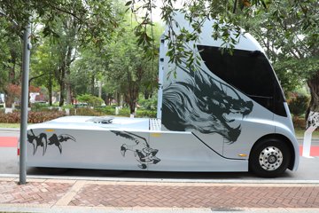 ��������������Ӱ 6X4 ���綯ǣ���� ����ʱ��400kWh