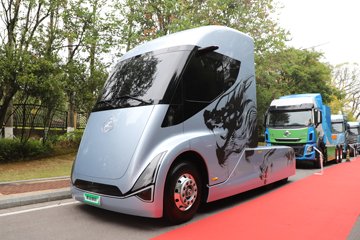 ��������������Ӱ 6X4 ���綯ǣ���� ����ʱ��400kWh