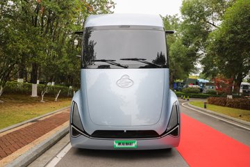 ��������������Ӱ 6X4 ���綯ǣ���� ����ʱ��400kWh