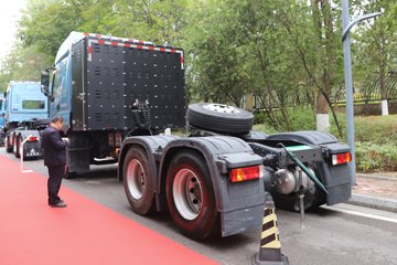 ������������H7 6X4 ��ȼ��ǣ����