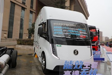 �������ó��������� ��ɲ �߶� 4.15�׵��Ŵ��綯��ʽ�Ῠ ����ʱ��140.41kWh