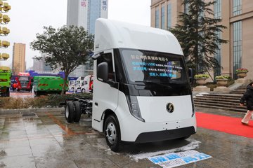 ������������ 4.15�׵��Ż���ʽ���綯��ʽ�Ῠ ����ʱ��81.12kWh