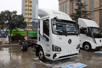 �������ó�����S300 ���а� 4.2�׵��Ŵ��綯��ʽ�Ῠ 120.27kWh