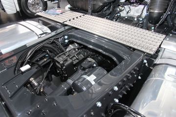 ��TGS 18.440 6X4ǣ����