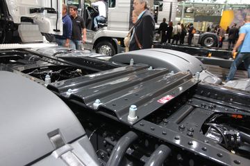 ��TGS 18.440 6X4ǣ����