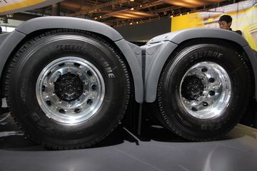 ��TGS 18.440 6X4ǣ����