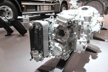 ˹V8+