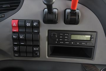 J6P 6X4 11Lǣ( ˦)