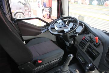J6P 6X4 11Lǣ( ˦)