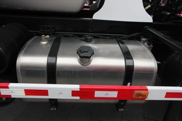 J6P 6X4䳵