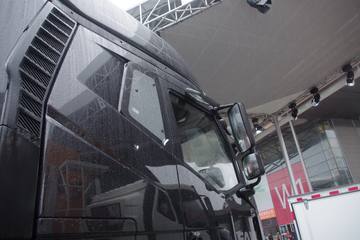 2013 J6Pǣ
